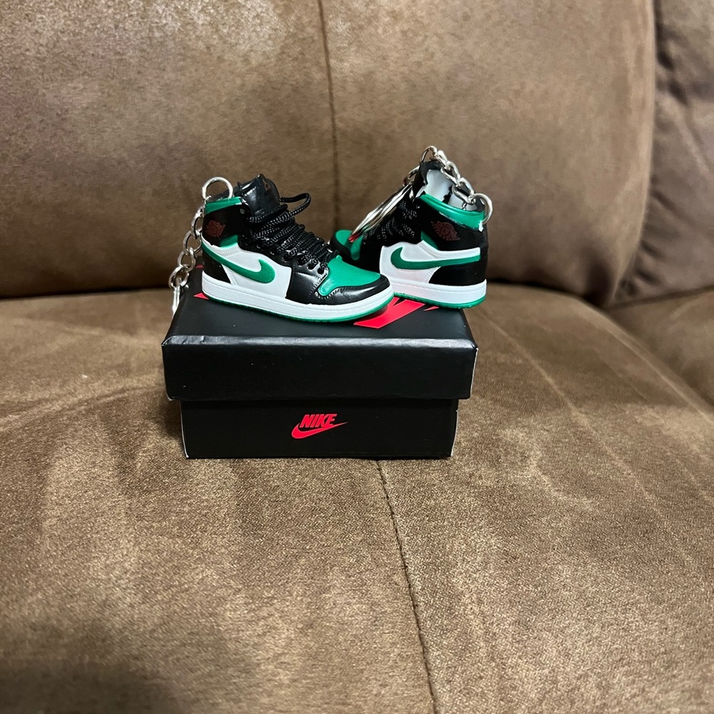 Mini Air Jordan 3D shoe keychain (pair)